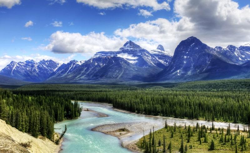 ارزان ترین راه برای دیدن زیباترین مناظر کانادا چیست؟