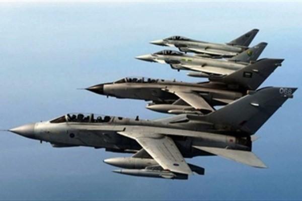سعودی ها 3 استان یمن را به شدت بمباران کردند سعودی ها 3 استان یمن را به شدت بمباران کردند