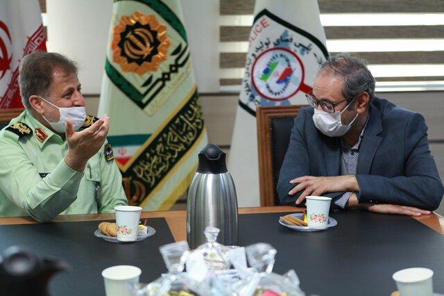 امضای تفاهم نامه همکاری وزارت کشور و پلیس فتا امضای تفاهم نامه همکاری وزارت کشور و پلیس فتا