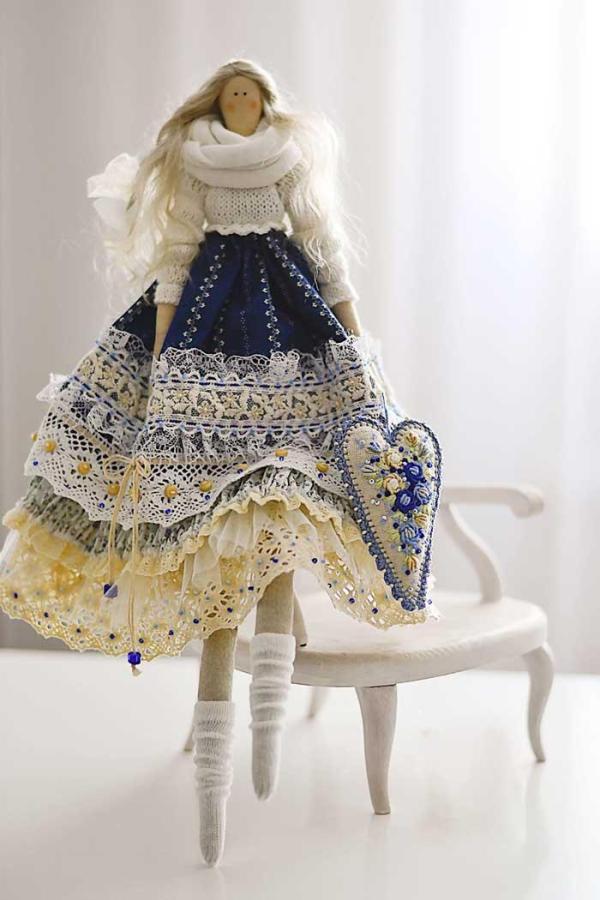مقاله: آموزش قدم به قدم ساخت عروسک روسی تیلدا