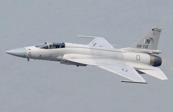 عکس ، جنگنده چابکی که چین و پاکستان ساخته اند