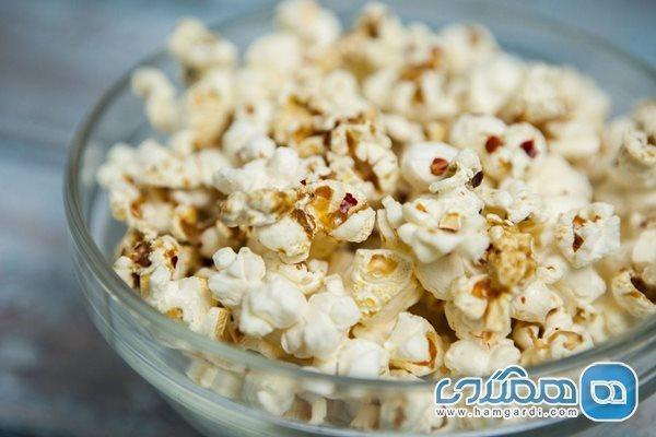 با این خوراکی های کم کالری اما سیر کننده خودتان را لاغر کنید با این خوراکی های کم کالری اما سیر کننده خودتان را لاغر کنید